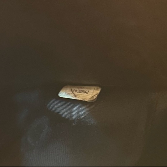 Chanel caviar long wallet with snap closure - Picture 11 of 13